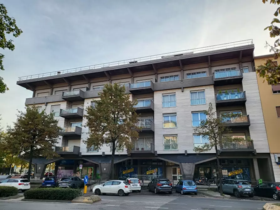 Immagine 9 di Magazzino in affitto  in VIA LAMARMORA a Brescia