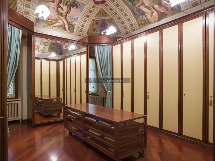 Immagine 36 di Villa in vendita  a Brescia