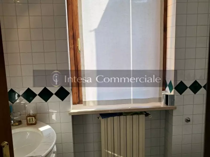 Immagine 17 di Villa in vendita  a Concesio