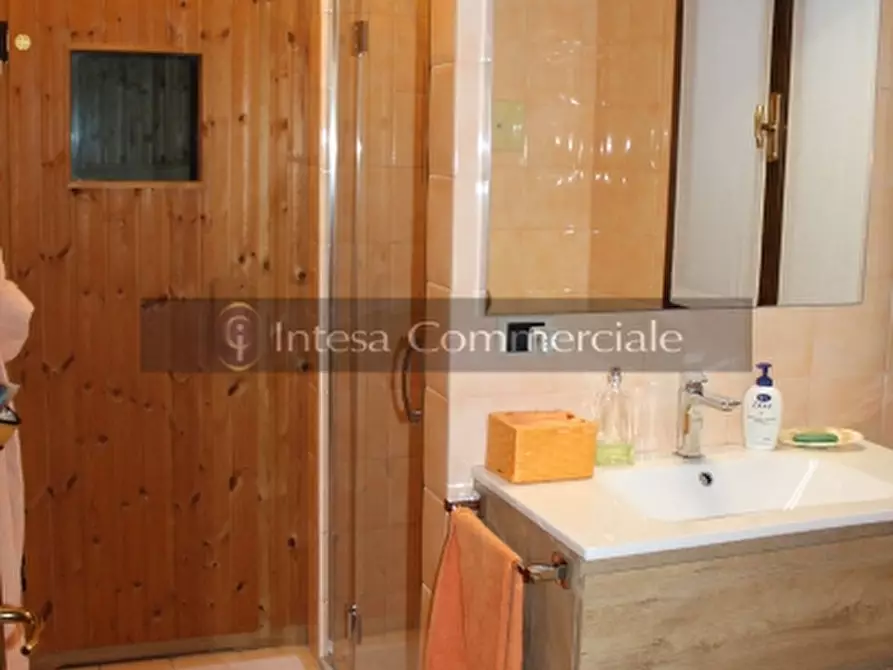 Immagine 25 di Villa in vendita  a Concesio