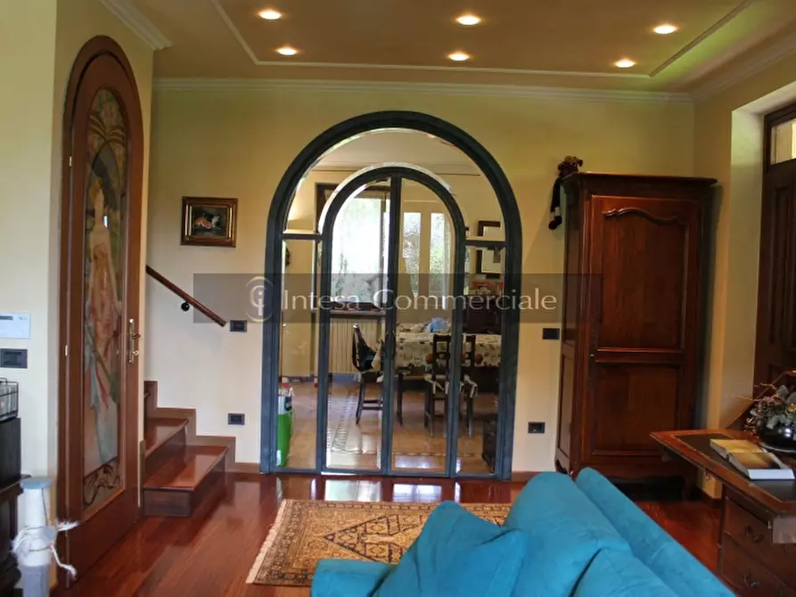 Immagine 10 di Villa in vendita  a Concesio