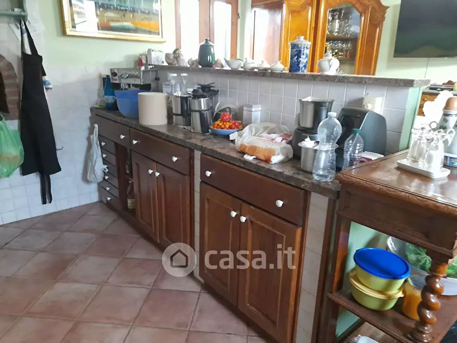 Immagine 2 di Casa indipendente in vendita  a Pistoia