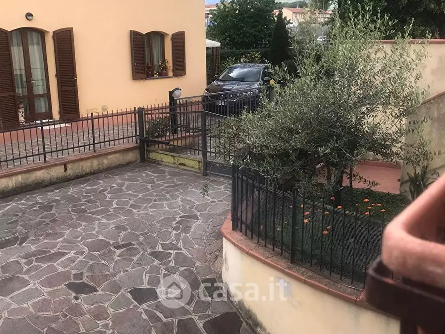 Immagine 14 di Villetta a schiera in vendita  a Pistoia