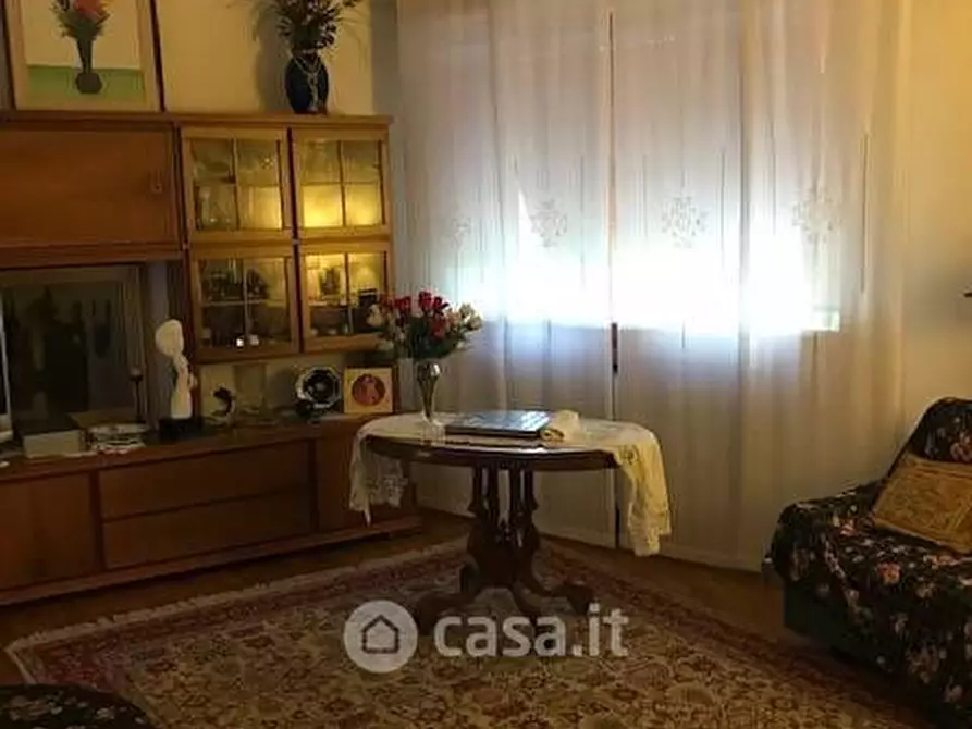 Immagine 5 di Villa in vendita  a Pistoia