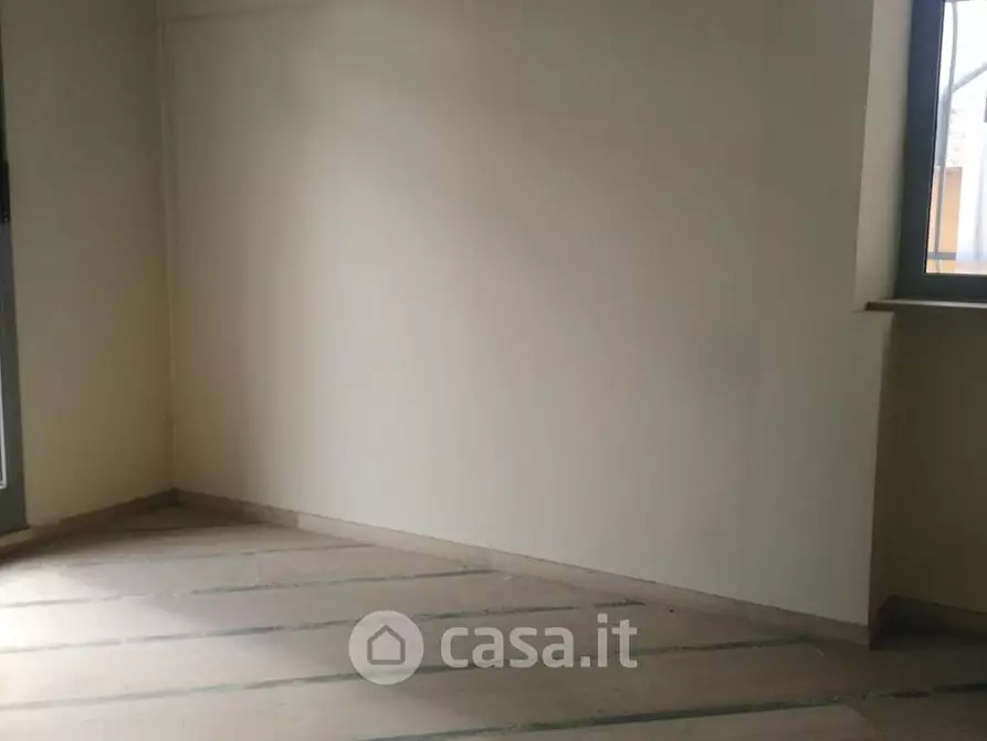 Immagine 3 di Ufficio in vendita  a Montecatini Terme