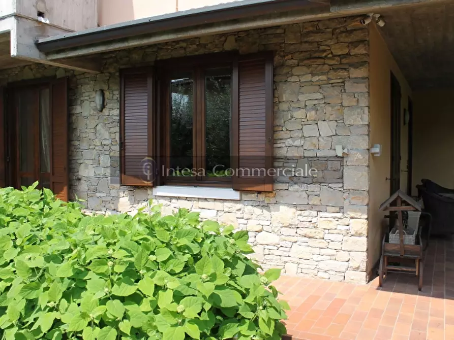 Immagine 2 di Villa in vendita  a Concesio