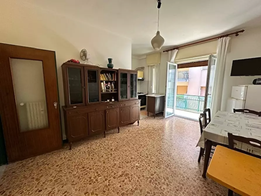 Immagine 25 di Appartamento in vendita  a Loano