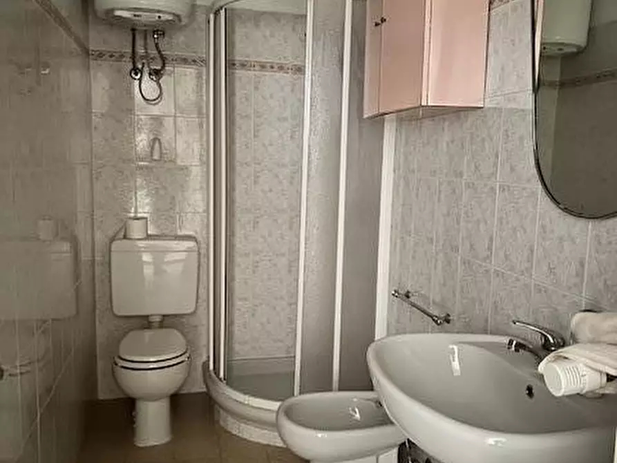 Immagine 35 di Appartamento in vendita  a Loano