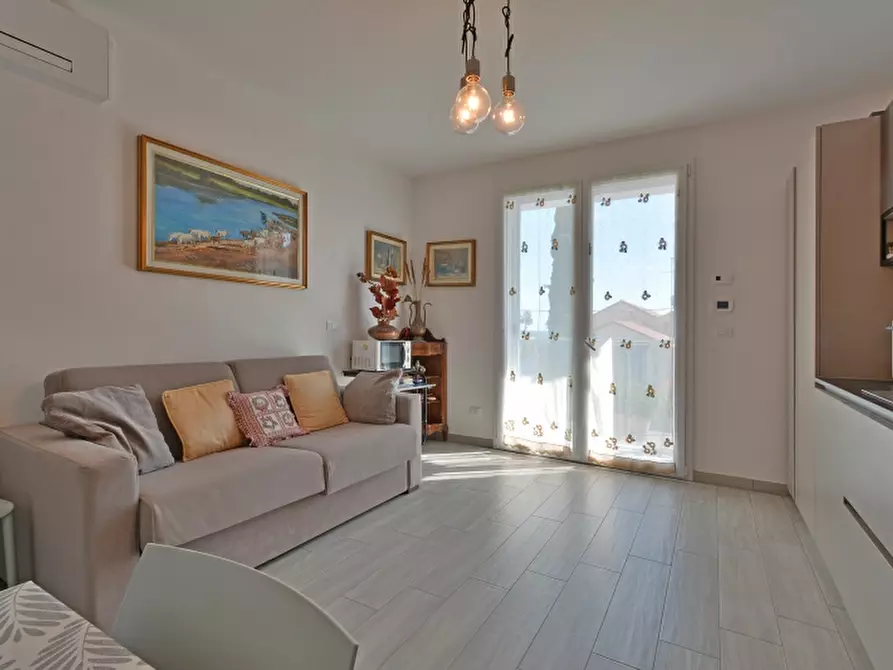 Immagine 34 di Appartamento in vendita  in VIA SANT'ISIDORO 3 a Loano