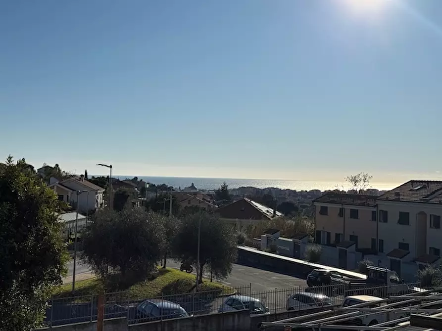 Immagine 4 di Appartamento in vendita  a Loano