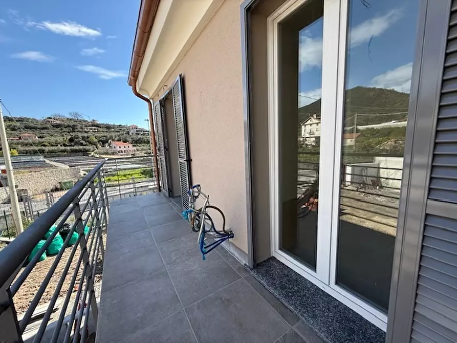 Immagine 10 di Appartamento in vendita  a Loano