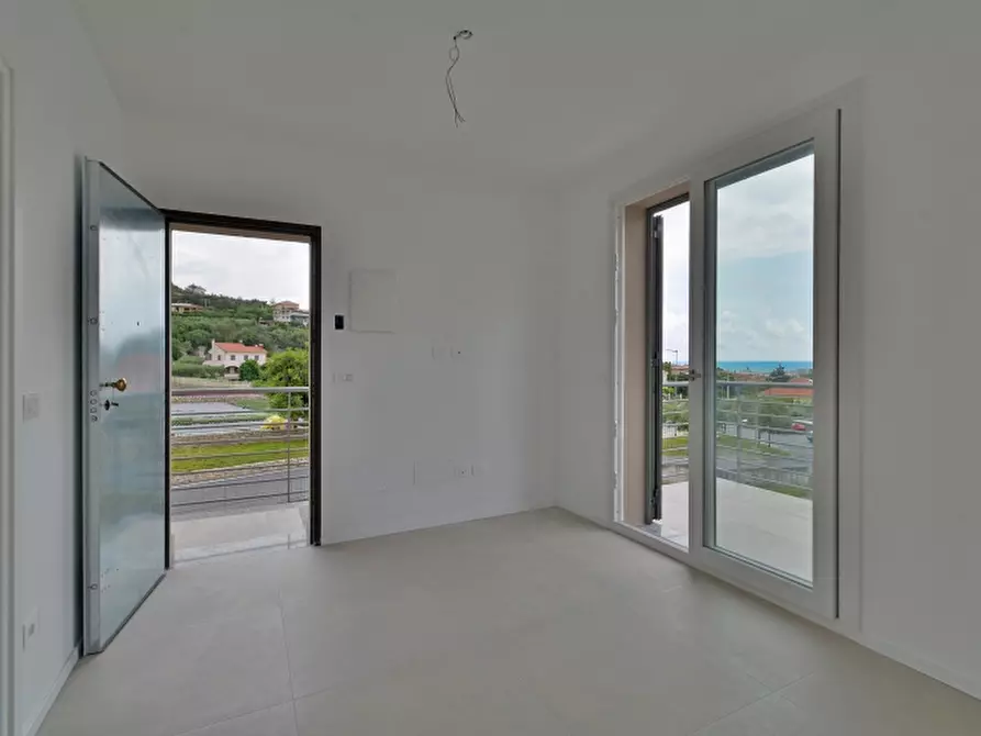 Immagine 29 di Appartamento in vendita  a Loano