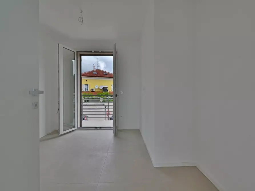 Immagine 31 di Appartamento in vendita  a Loano