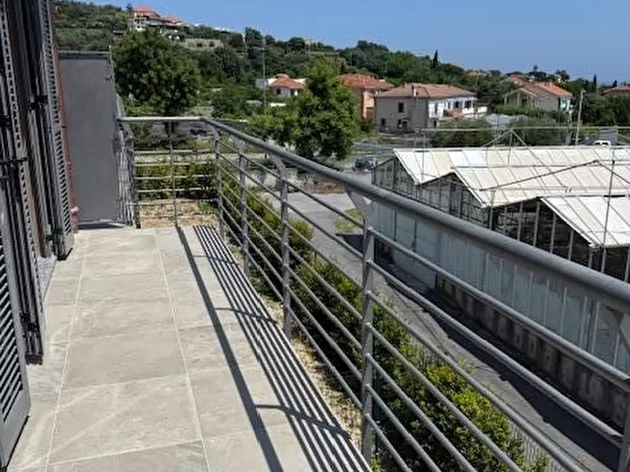 Immagine 40 di Appartamento in vendita  a Loano