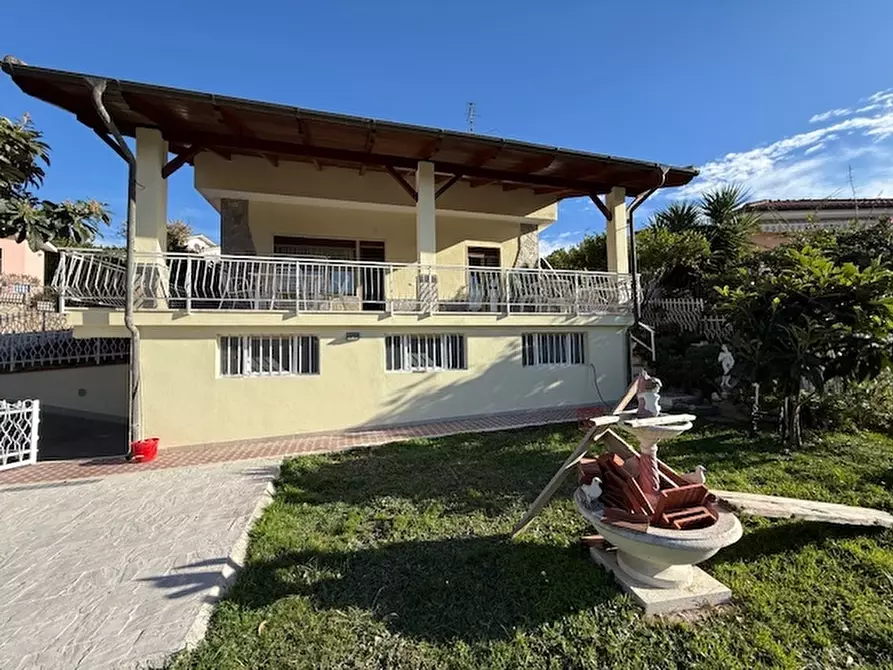 Immagine 1 di Appartamento in vendita  a Boissano