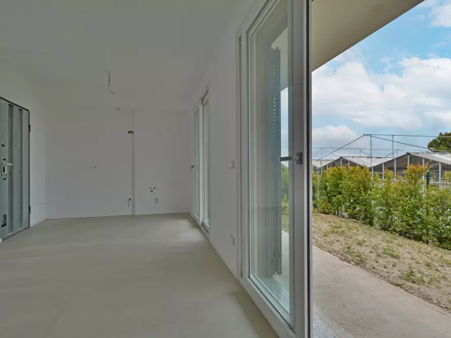 Immagine 13 di Appartamento in vendita  a Loano