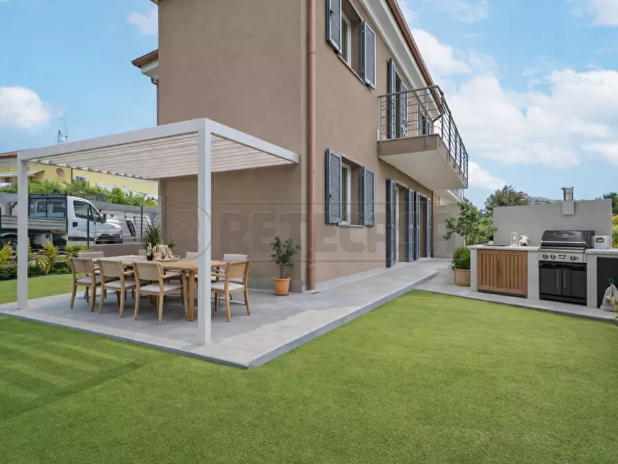 Immagine 1 di Appartamento in vendita  a Loano