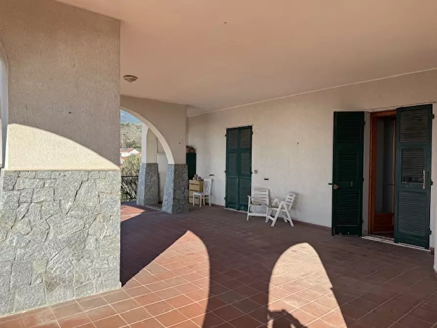 Immagine 12 di Villa in vendita  a Pietra Ligure