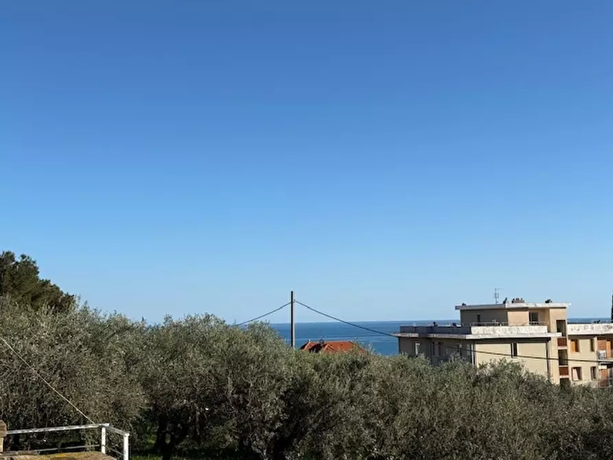 Immagine 6 di Appartamento in vendita  a Spotorno