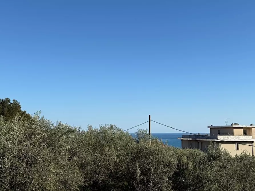 Immagine 9 di Appartamento in vendita  a Spotorno