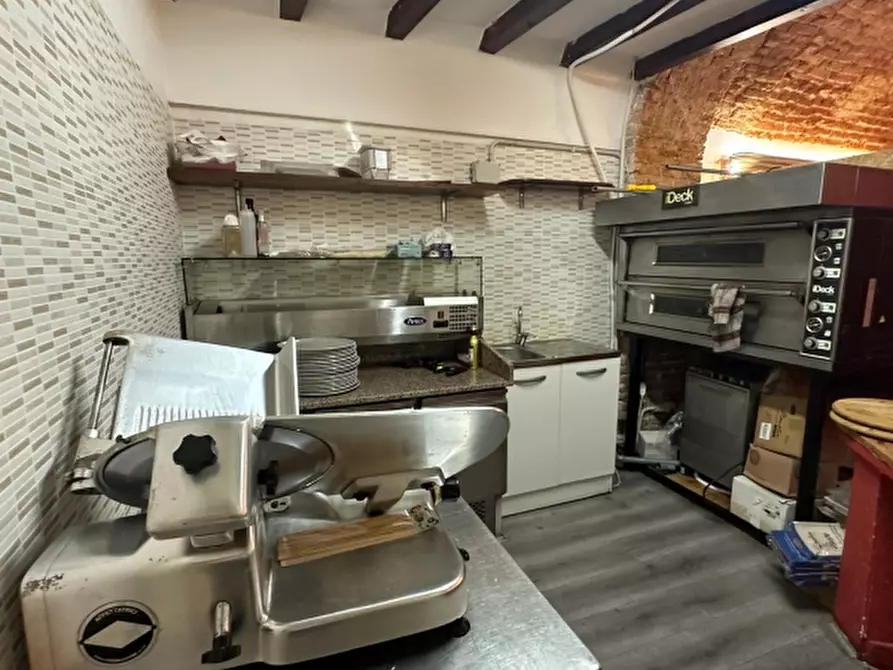 Immagine 21 di Bar / Ristorante in vendita  in CORSO ROMA 20 a Loano