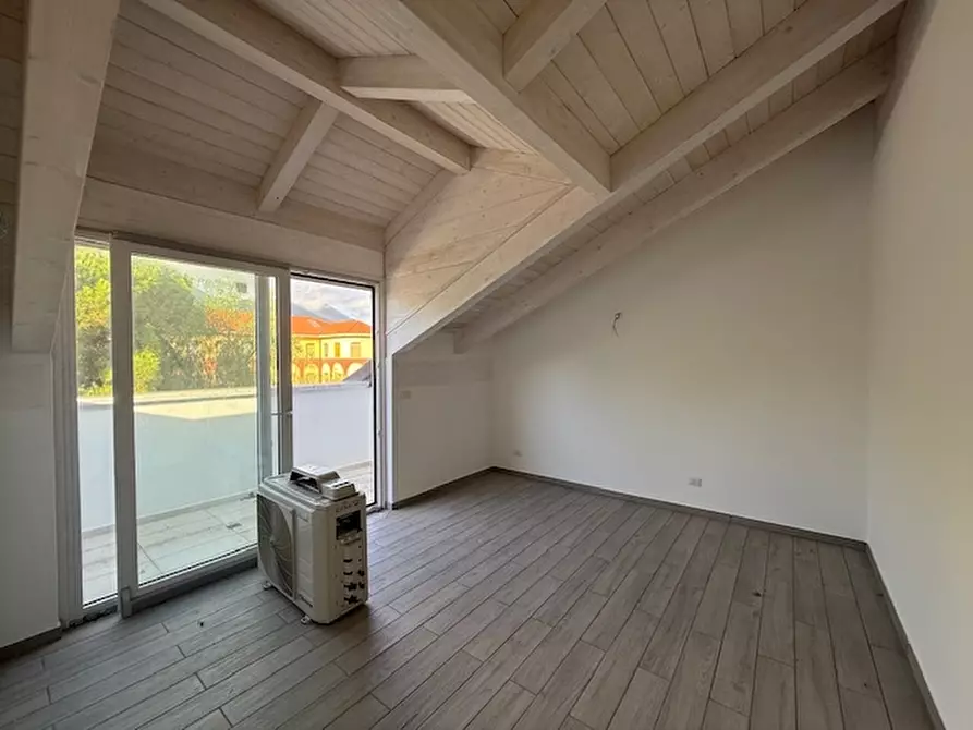 Immagine 27 di Appartamento in vendita  a Loano