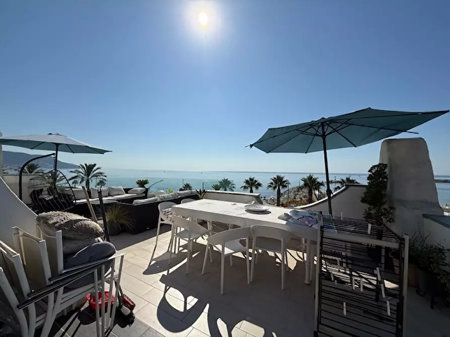 Immagine 12 di Appartamento in vendita  a Loano