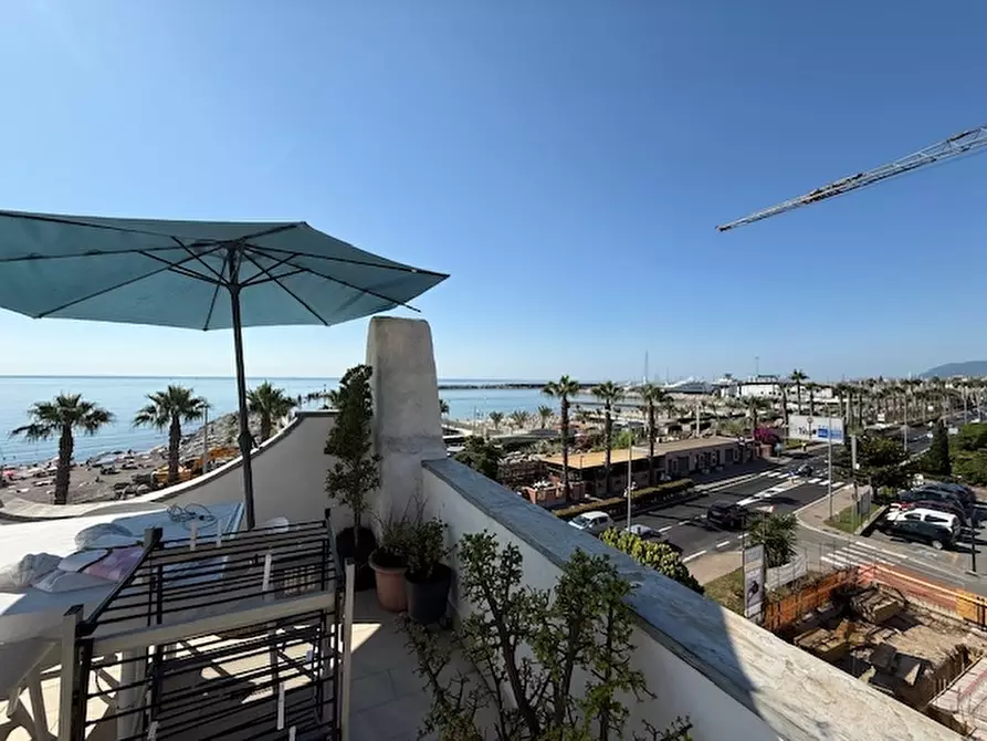 Immagine 14 di Appartamento in vendita  a Loano