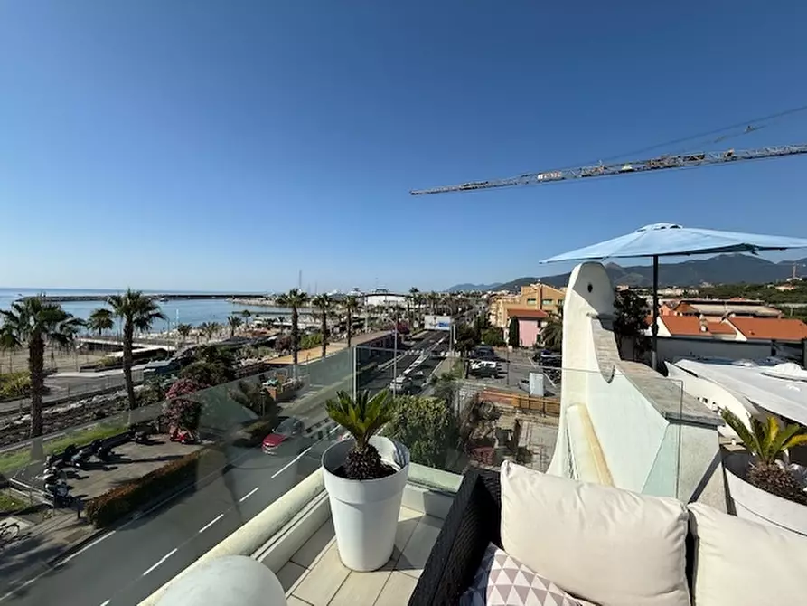 Immagine 28 di Appartamento in vendita  a Loano