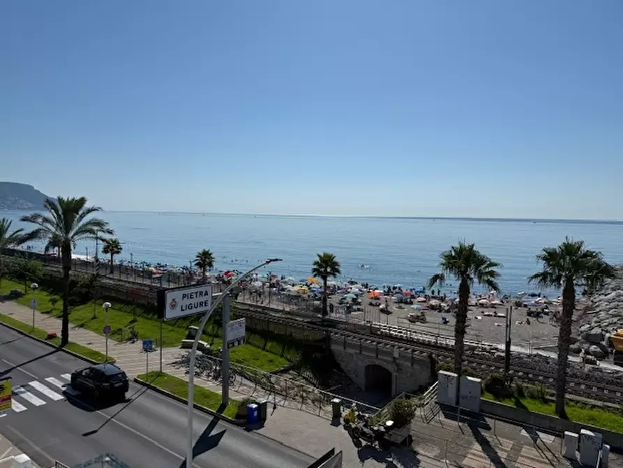 Immagine 35 di Appartamento in vendita  a Loano