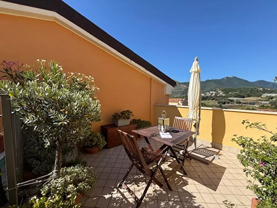 Immagine 4 di Appartamento in vendita  a Loano