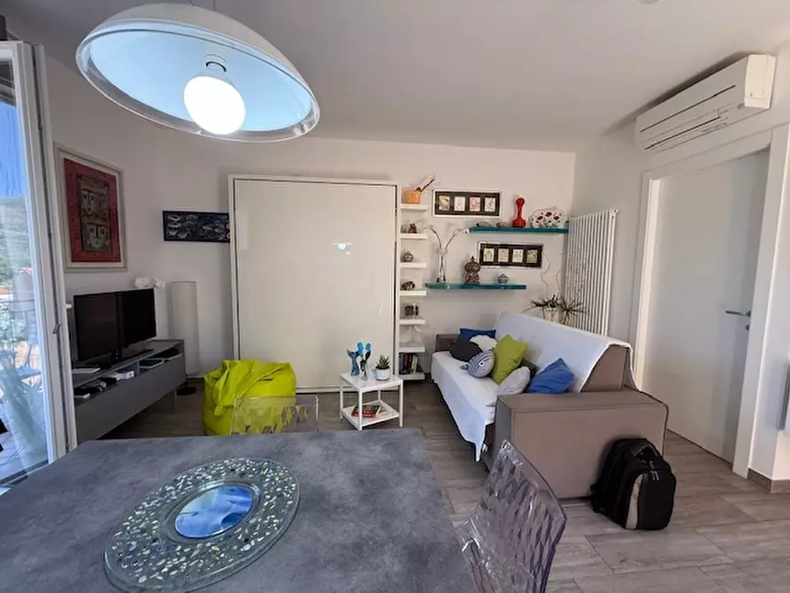 Immagine 15 di Appartamento in vendita  a Loano