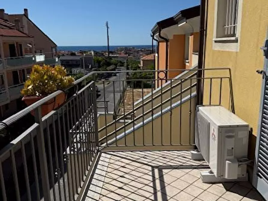 Immagine 24 di Appartamento in vendita  a Loano