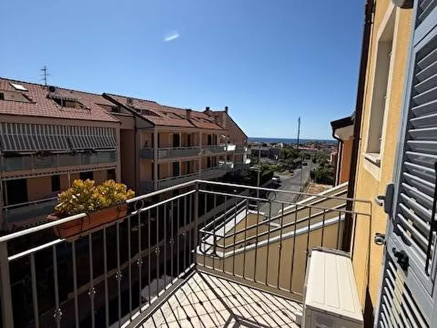 Immagine 27 di Appartamento in vendita  a Loano