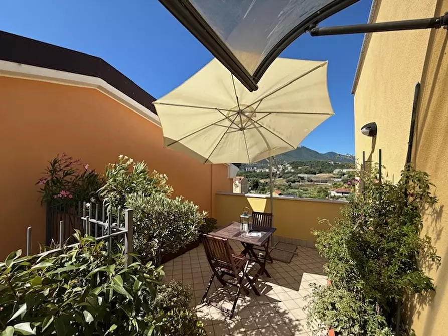 Immagine 29 di Appartamento in vendita  a Loano