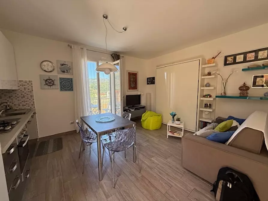 Immagine 6 di Appartamento in vendita  a Loano