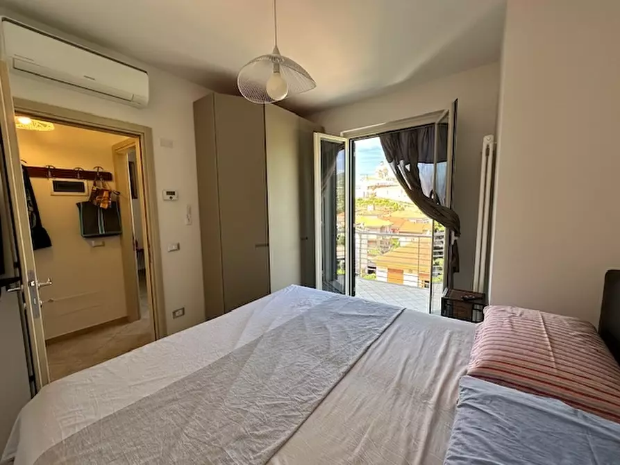 Immagine 18 di Immobile di prestigio in vendita  a Loano