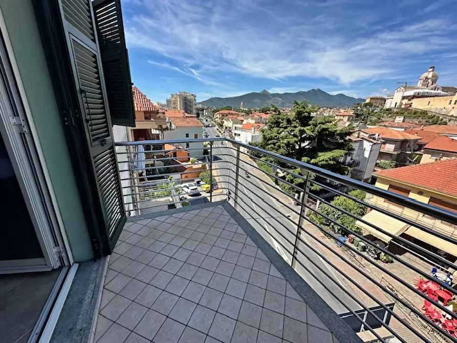 Immagine 19 di Immobile di prestigio in vendita  a Loano