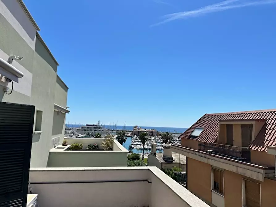 Immagine 11 di Immobile di prestigio in vendita  a Loano