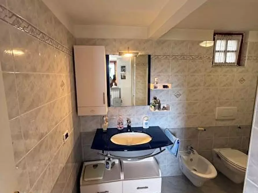 Immagine 5 di Villa in vendita  a Finale Ligure