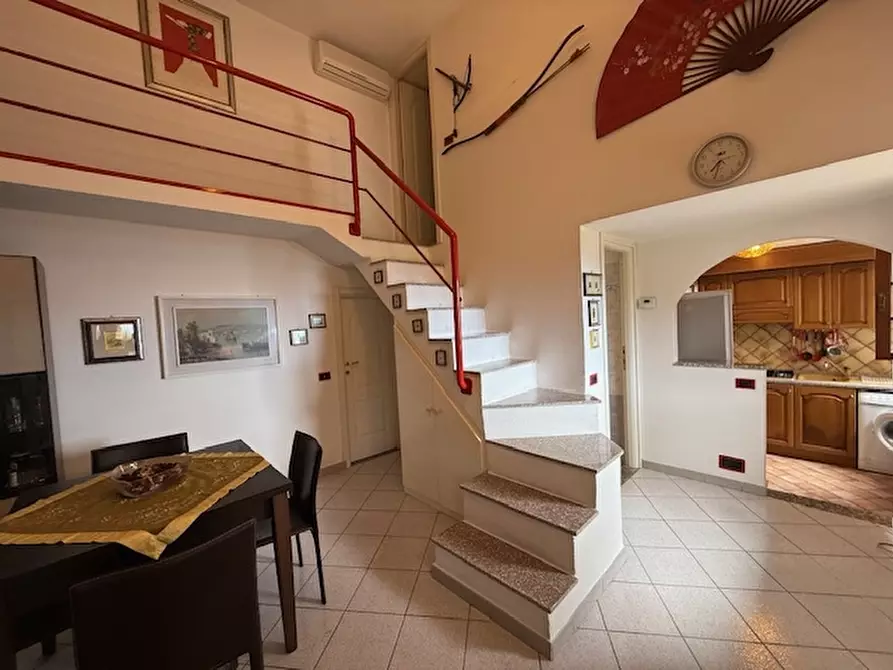 Immagine 9 di Villa in vendita  a Finale Ligure