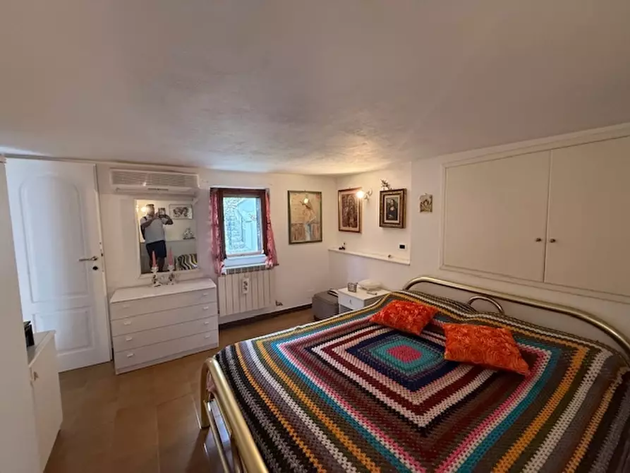 Immagine 11 di Villa in vendita  a Finale Ligure