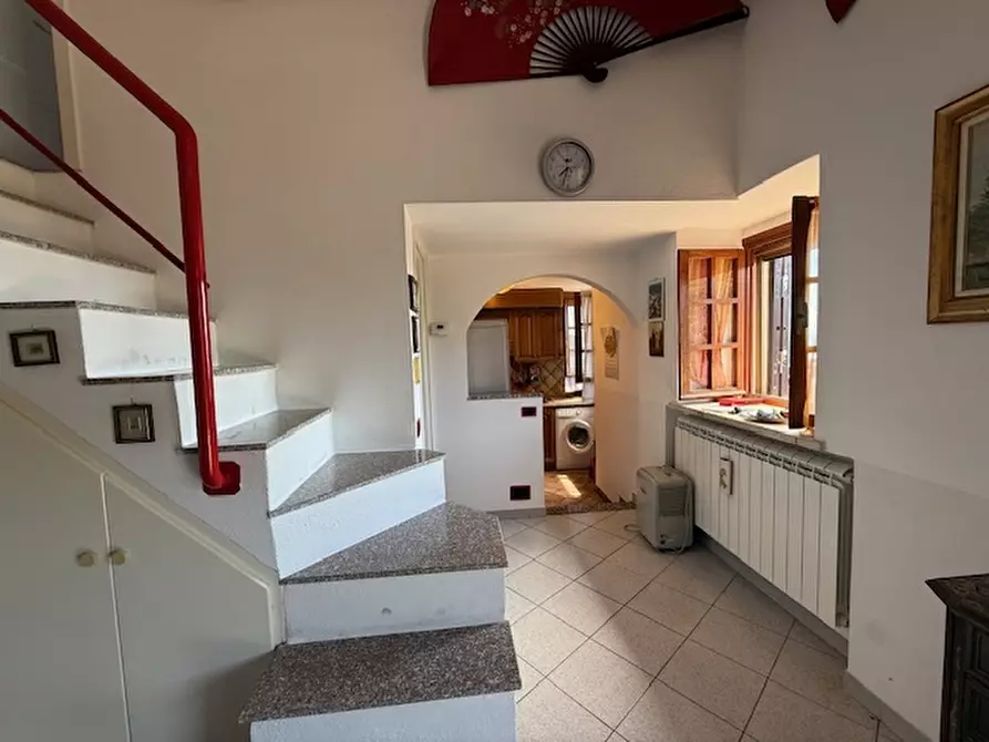 Immagine 37 di Villa in vendita  a Finale Ligure