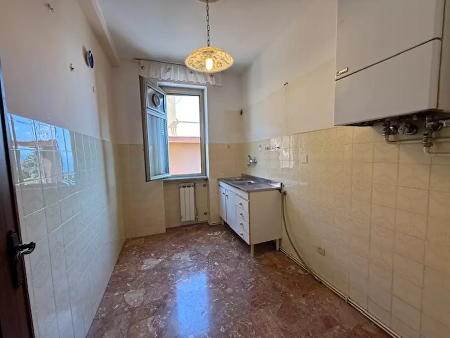 Immagine 17 di Appartamento in vendita  a Bergeggi