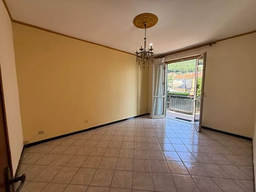 Immagine 2 di Appartamento in vendita  a Bergeggi