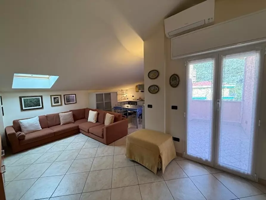 Immagine 12 di Appartamento in vendita  a Pietra Ligure