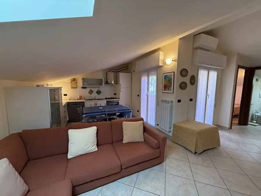 Immagine 14 di Appartamento in vendita  a Pietra Ligure