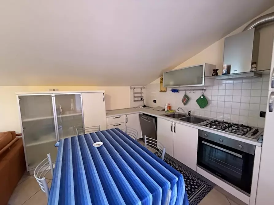 Immagine 24 di Appartamento in vendita  a Pietra Ligure