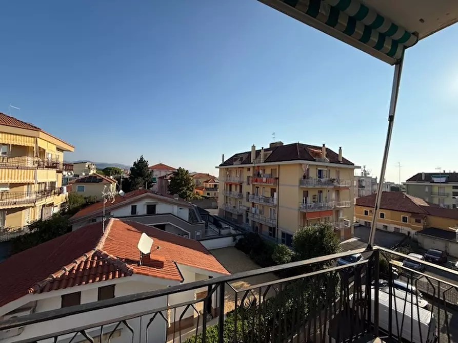 Immagine 14 di Appartamento in vendita  a Loano