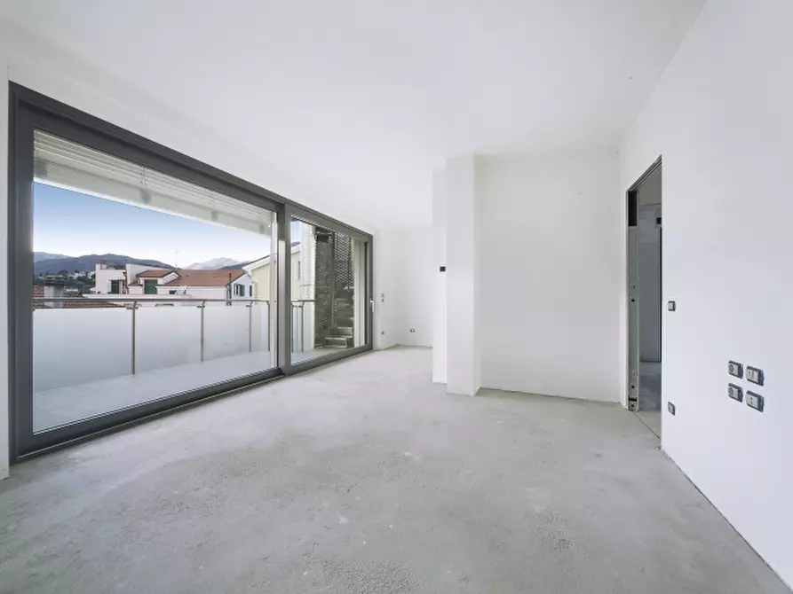 Immagine 11 di Appartamento in vendita  a Loano